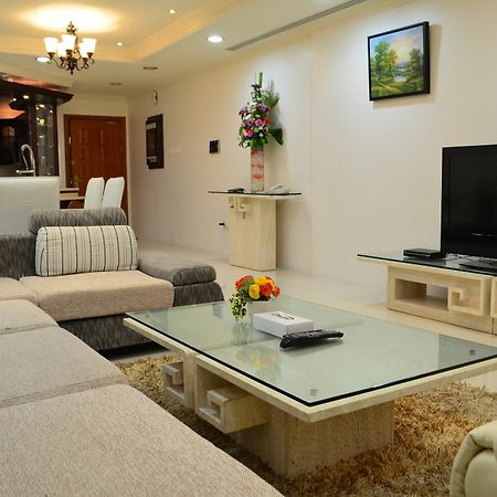 Ferienwohnung Kiev Tower Manama Exterior foto